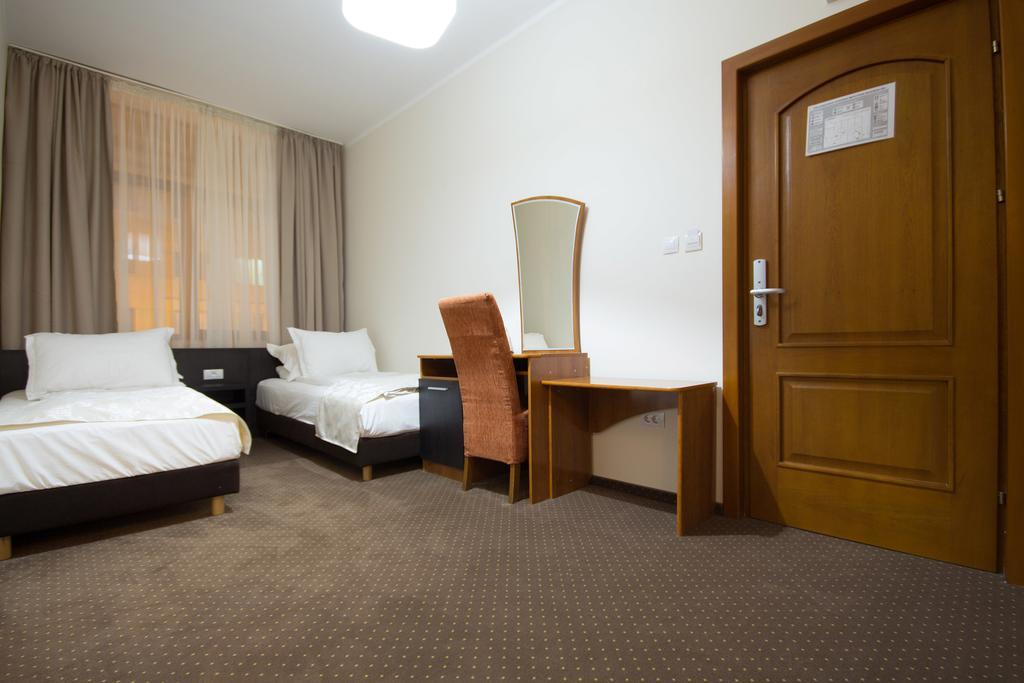 Restaurant Pensiune Bucovina Campulung Moldovenesc Room photo